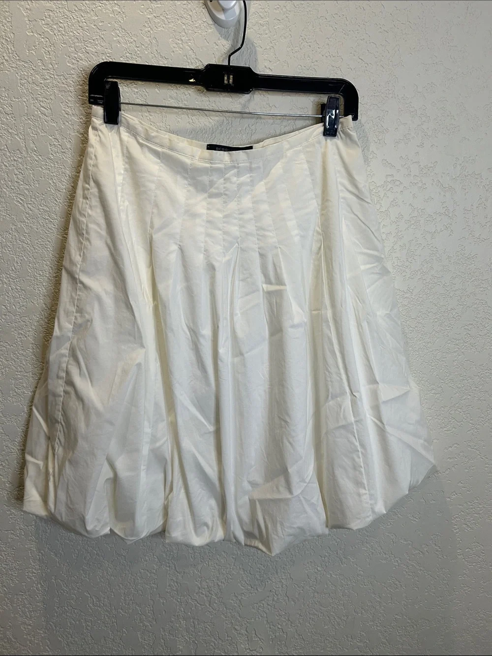 BCBGMaxAzria White Bubble Skirt with Pleated Panels - Picture 3 of 4